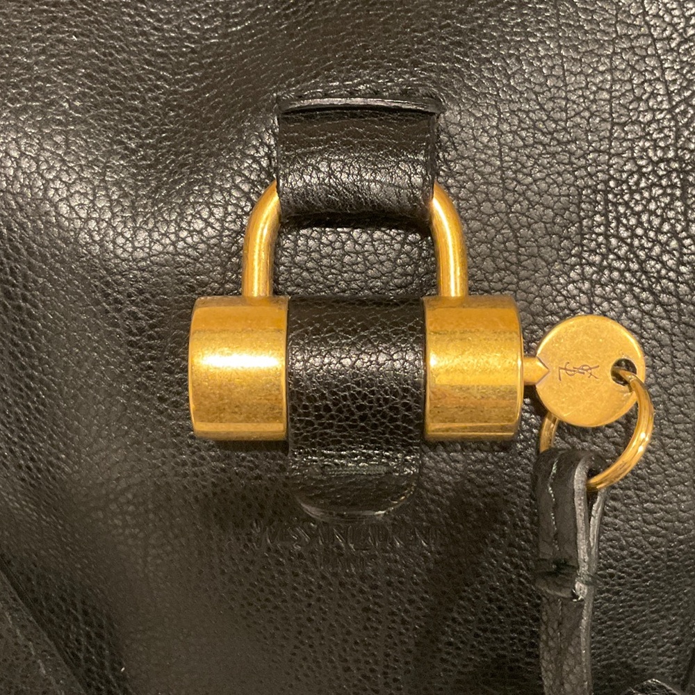 Saint Laurent Muse Handbag - Picture 8 of 12